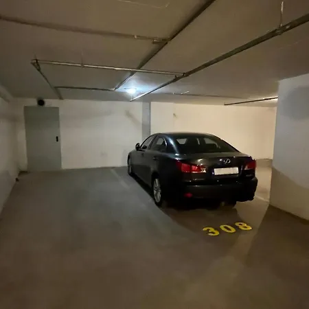 Daire The Prince's Neighbour With Free Garage